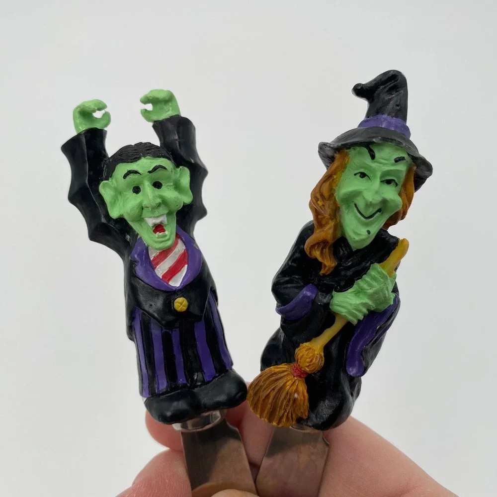 Boston Warehouse Halloween‎ Witch Vampire Cheese Spreaders Set 2 Stainless Steel